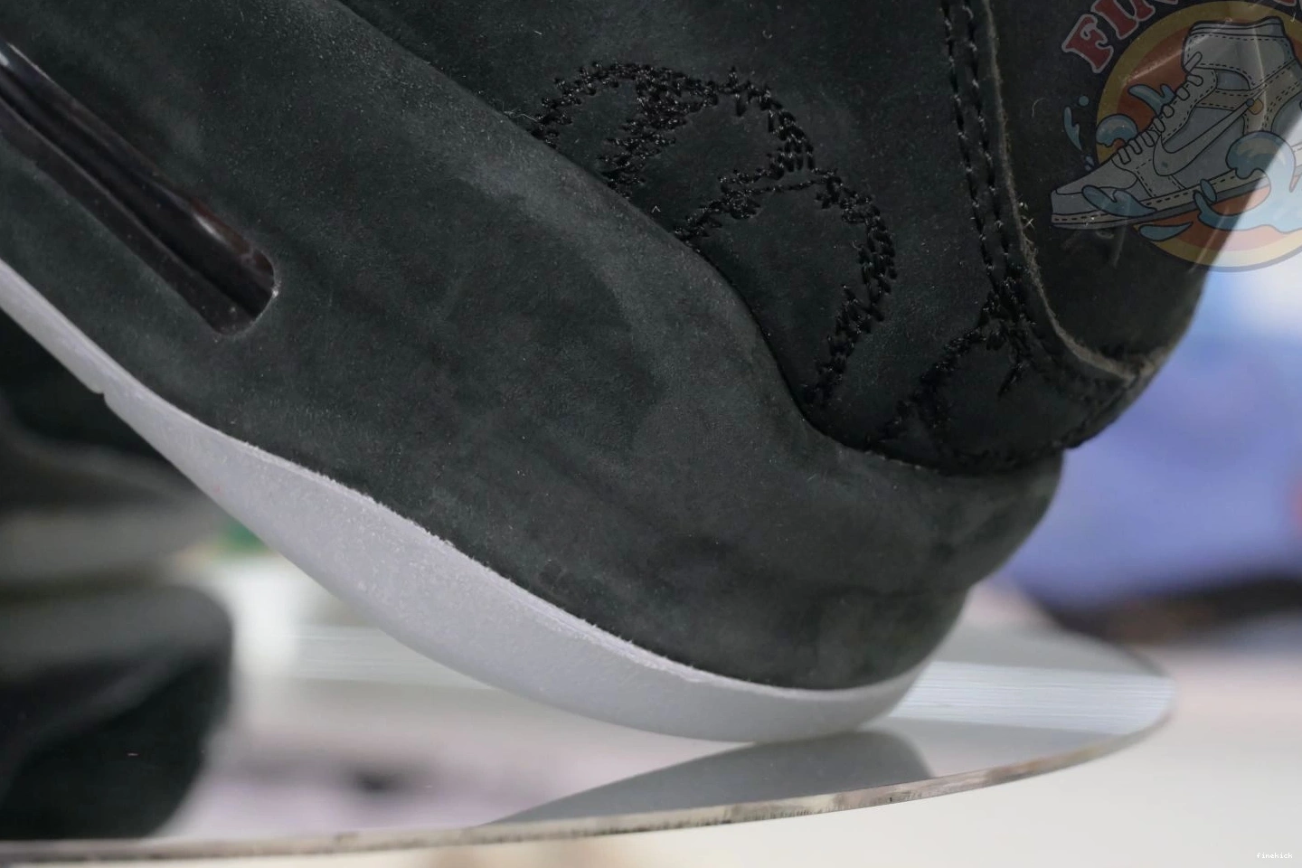 4 Air black Jordan kaws Jordan 0127